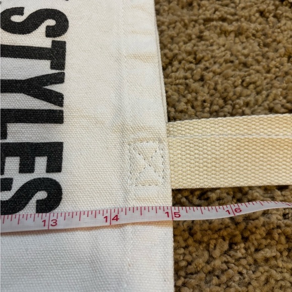 Harry Styles 2018 Tour VIP Live On Tour Exclusive Tote Bag - Picture 6 of 8